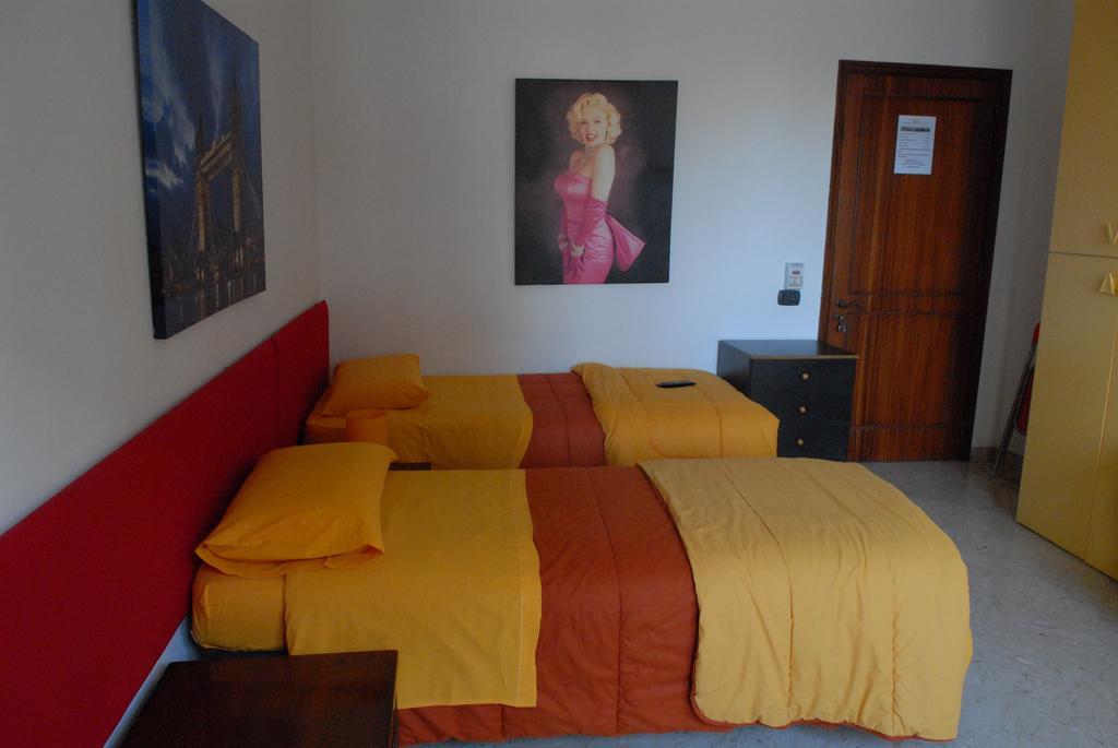 Bed & Breakfast Maricentro Tarento Habitación foto